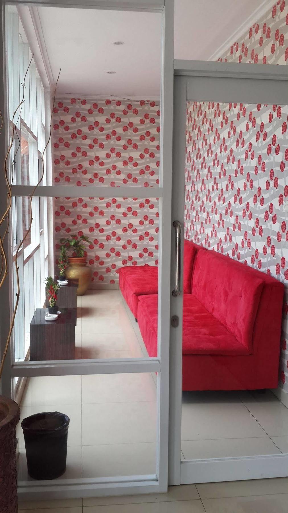 Reddoorz Plus @ Paal 2 Manado Exterior foto