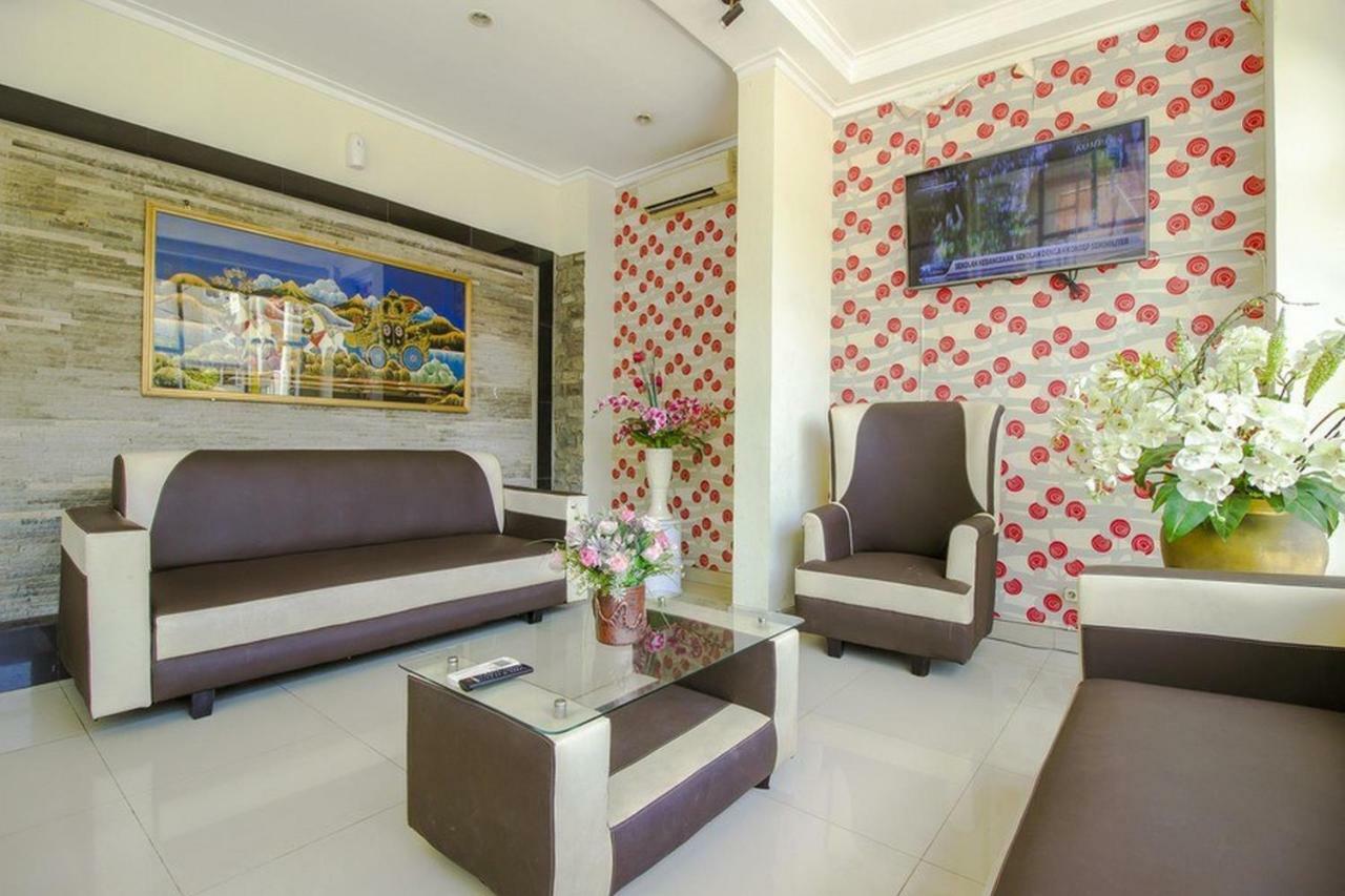 Reddoorz Plus @ Paal 2 Manado Exterior foto